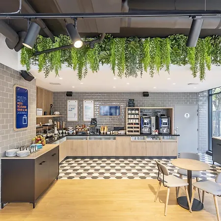 Hotel Express Paris - By Ihg