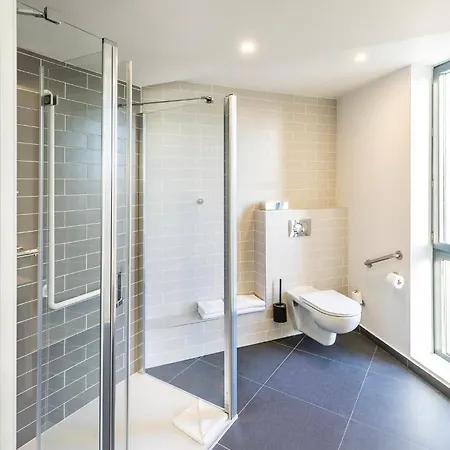 Express Paris - By Ihg ホテル 3*