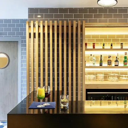 ホテル Express Paris - By Ihg ポワシー